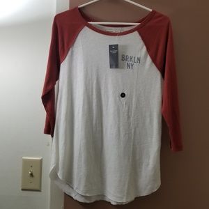 🌻B1G2📚NWT Abercrombie & Fitch baseball tee